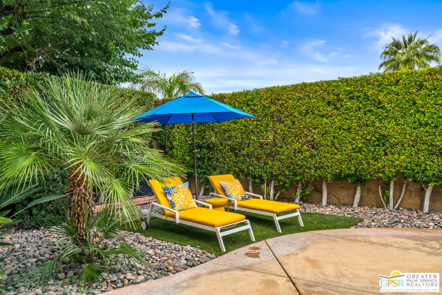 1426 Yermo Drive, Palm Springs CA: https://media.crmls.org/mediaz/d6e16694-67a6-4941-b16d-0b48ed43fedb.jpg