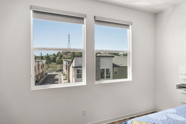 Detail Gallery Image 22 of 63 For 10416 Adamson Way, San Diego,  CA 92126 - 3 Beds | 3/1 Baths