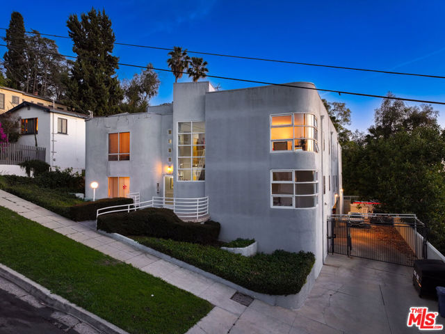  Income Home for Sale in Los Angeles, California