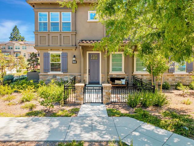 1225 Verano Road, Mountain View CA: https://media.crmls.org/mediaz/d6e303d0-0eca-4d18-947a-239c5927bcc3.jpg