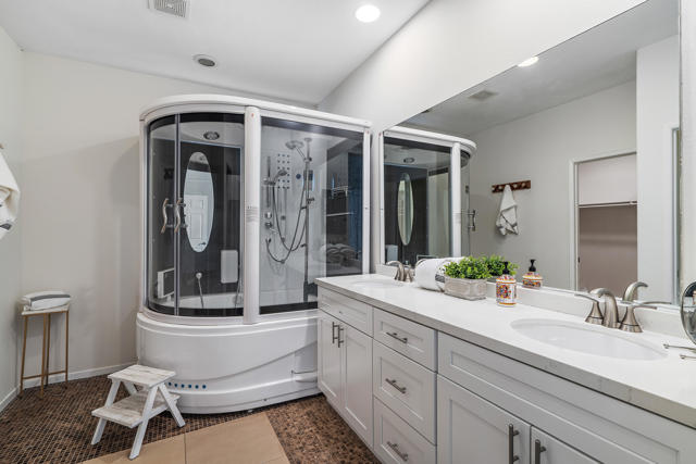 Image 33 of 45 For 84345 Volare Avenue