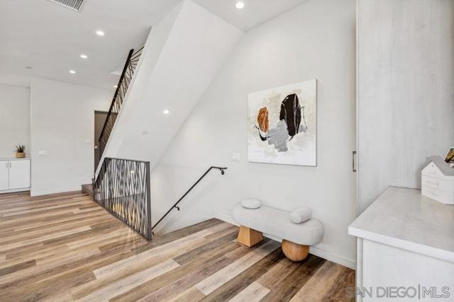 4161 Maryland St, San Diego CA: https://media.crmls.org/mediaz/d6e374b4-6394-4e40-bafc-63c036ec0ae4.jpg