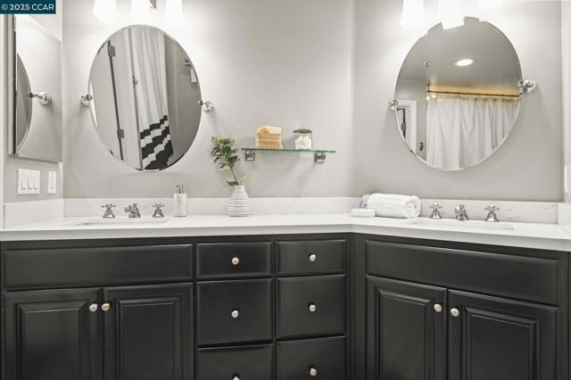 1800 Alma Ave, Walnut Creek CA: https://media.crmls.org/mediaz/d6e41474-70c2-433a-a955-3d4d62d29a63.jpg