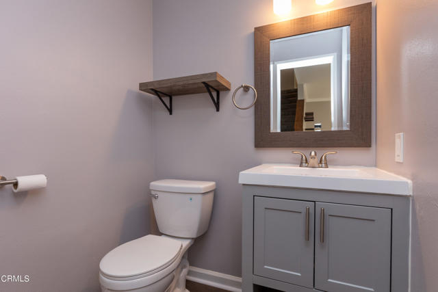Detail Gallery Image 12 of 25 For 677 County Square Dr #59,  Ventura,  CA 93003 - 2 Beds | 2/1 Baths
