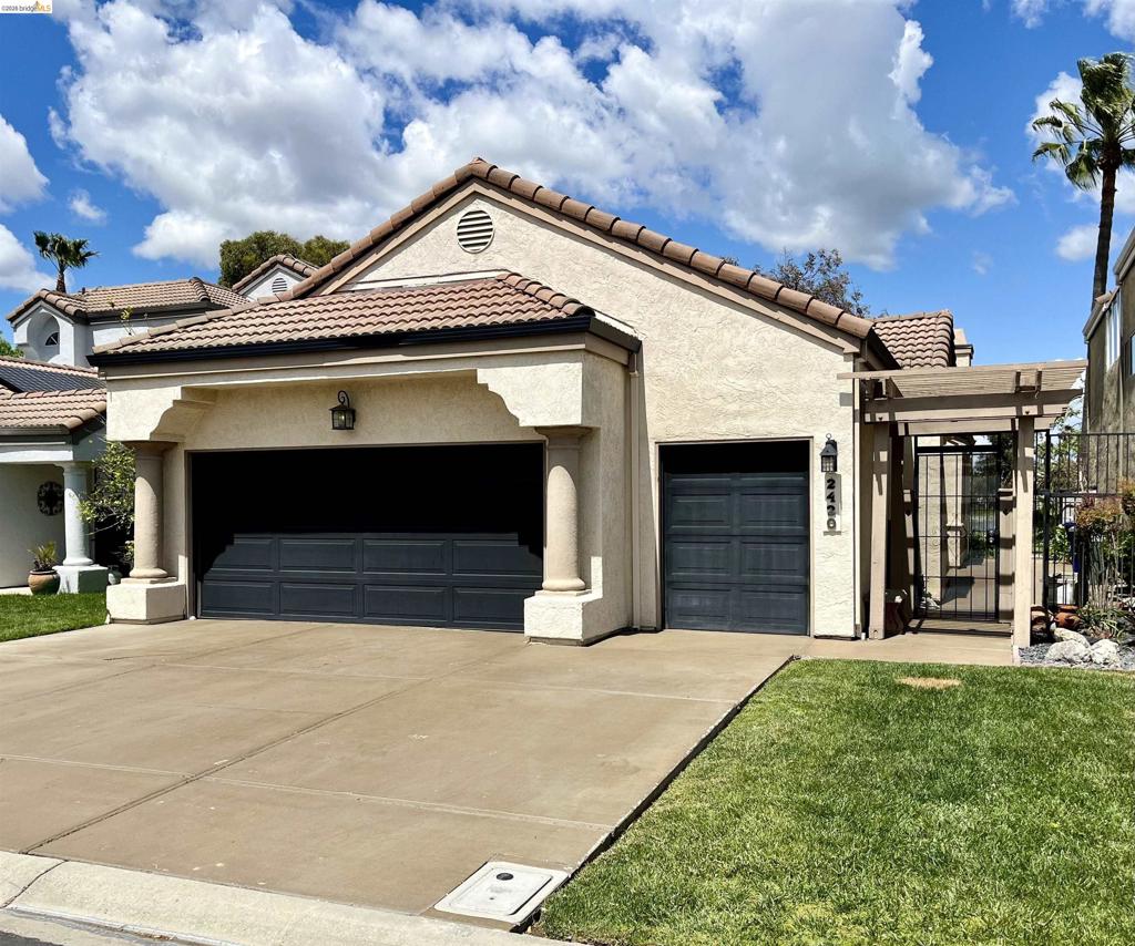 2420 WAYFARER CT