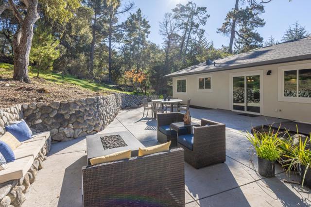 35 Deer Forest Drive, Monterey CA: https://media.crmls.org/mediaz/d6e4c798-3f0a-4027-a6f5-d9b6bbbf766d.jpg