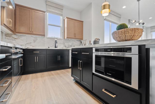 985 Harcot Court, San Jose CA: https://media.crmls.org/mediaz/d6e52858-d481-46d4-8699-14c3d3d59269.jpg