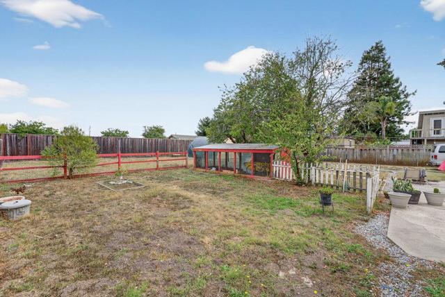 1610 Bulb Avenue, Santa Cruz CA: https://media.crmls.org/mediaz/d6e54888-b3cf-4eea-8fd8-e762bfbd2f6e.jpg