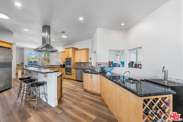 42094 W 21st Street, Lancaster CA: https://media.crmls.org/mediaz/d6e65832-695b-4a39-bdb2-9e607c7dfd0a.jpg
