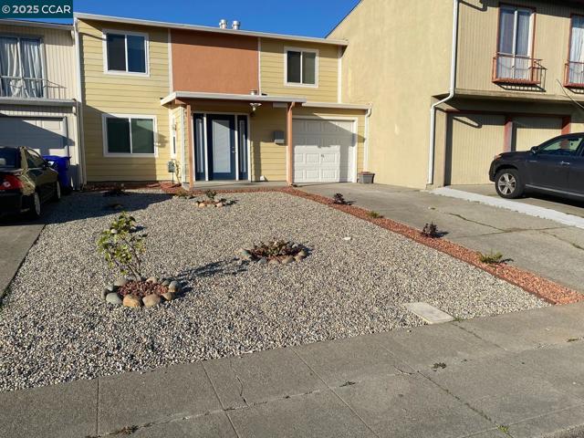 4301 Taft Ave, Richmond CA: https://media.crmls.org/mediaz/d6e8170c-12e3-4fee-9e29-418ca417d23c.jpg