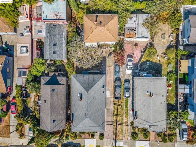 1028 61st St, Oakland CA: https://media.crmls.org/mediaz/d6e85244-9df4-4857-9973-cd083bbe8a3f.jpg