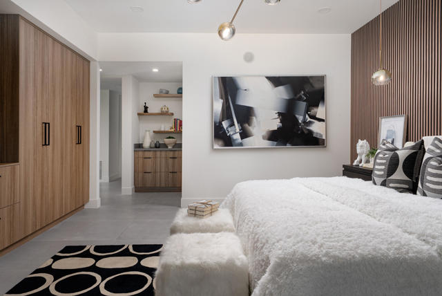 172 Desert Lakes Drive, Palm Springs CA: https://media.crmls.org/mediaz/d6ea10c8-e1d2-433f-819c-4a7e1cc6ec17.jpg