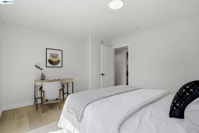 Image 20 of 39 For 7574 Birkdale Dr