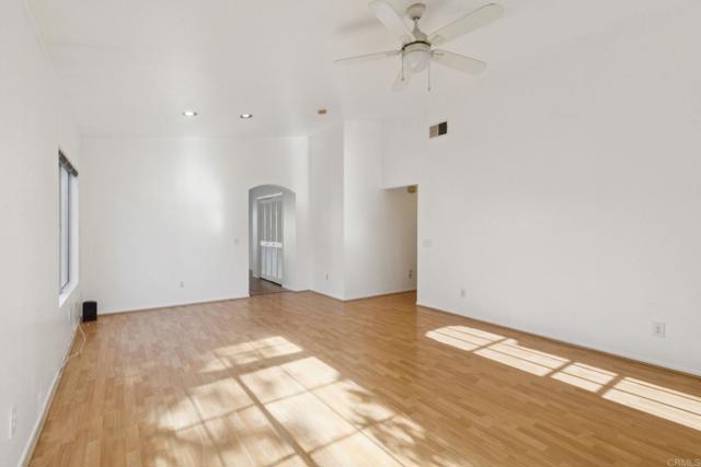 Detail Gallery Image 9 of 21 For 3241 Naylor Rd, San Diego,  CA 92173 - 4 Beds | 2 Baths