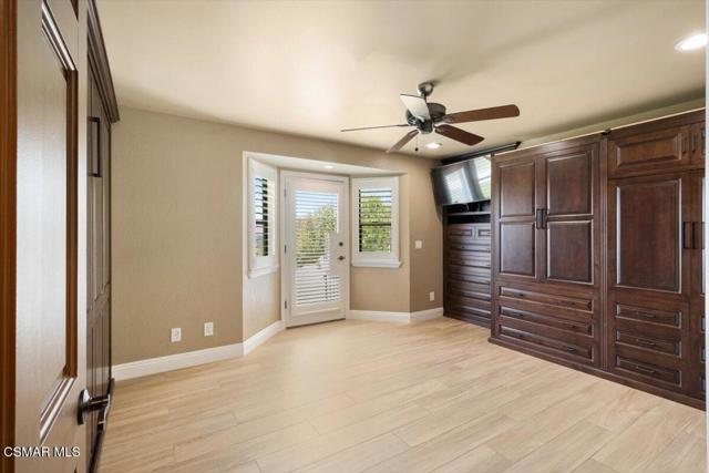 8445 Roseland Avenue, Moorpark CA: https://media.crmls.org/mediaz/d6eaf19b-6869-4e8f-bdbb-4f4365bfc85d.jpg