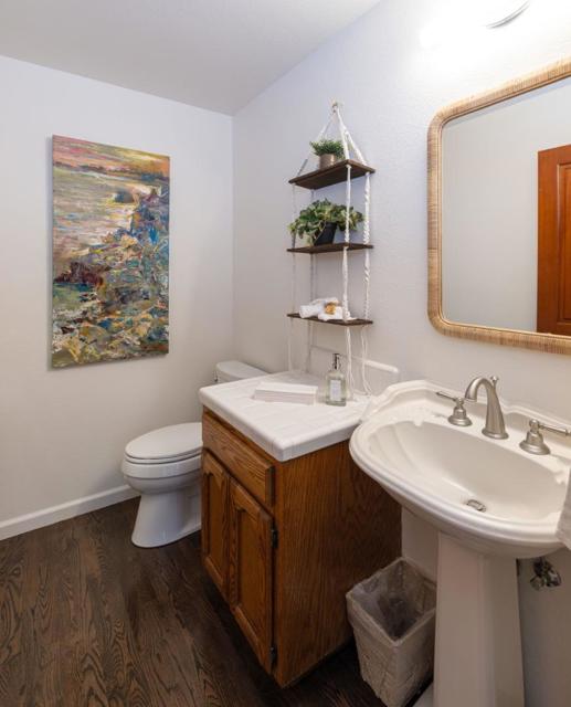 573 Meadow Road, Aptos CA: https://media.crmls.org/mediaz/d6eb71b1-a29f-4eb3-94b5-fd0d4977f4ac.jpg