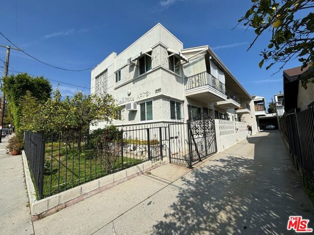 1946 Vista Del Mar St, Los Angeles, CA 90068