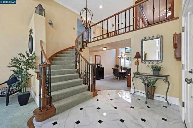 100 Chadbourne Dr, Danville CA: https://media.crmls.org/mediaz/d6ec5327-1ad1-4897-beff-f70e9482e2b9.jpg