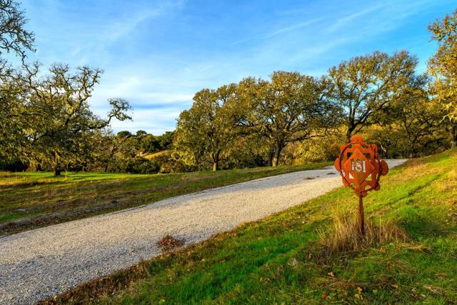 14 Vasquez Trail (Lot 181), Carmel CA: https://media.crmls.org/mediaz/d6ec8375-29ce-46c5-8429-19f99b8548df.jpg