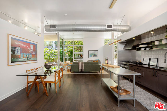 4080 Glencoe Avenue, Marina del Rey CA: https://media.crmls.org/mediaz/d6ed54ad-8aac-436a-9029-d03245d9f0cb.jpg