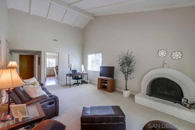 12006 Caminito Campana, San Diego CA: https://media.crmls.org/mediaz/d6ed74ab-2349-4f25-ba89-13966c96e9f1.jpg