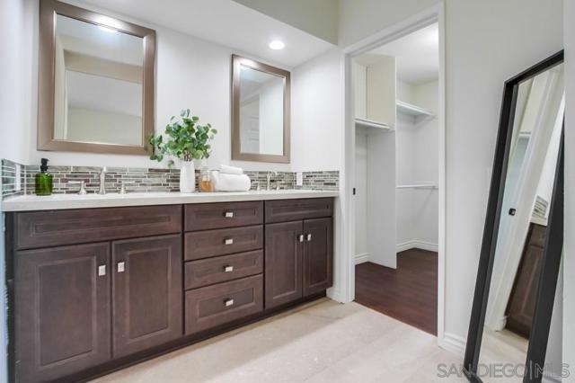 12709 Treeridge Ter, Poway CA: https://media.crmls.org/mediaz/d6eeac4b-9f12-4750-9f8b-5d67e7c1a834.jpg