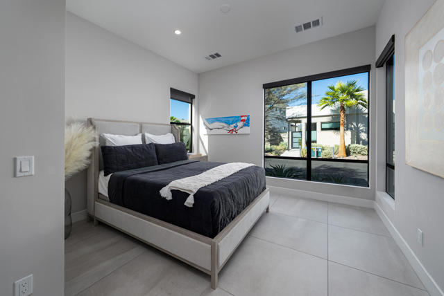 1345 Vue Place, Palm Springs, CA 92262