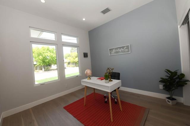 95 Centre Street, Mountain View CA: https://media.crmls.org/mediaz/d6f029ee-f5af-4b4e-921e-4b1e3694f3cb.jpg