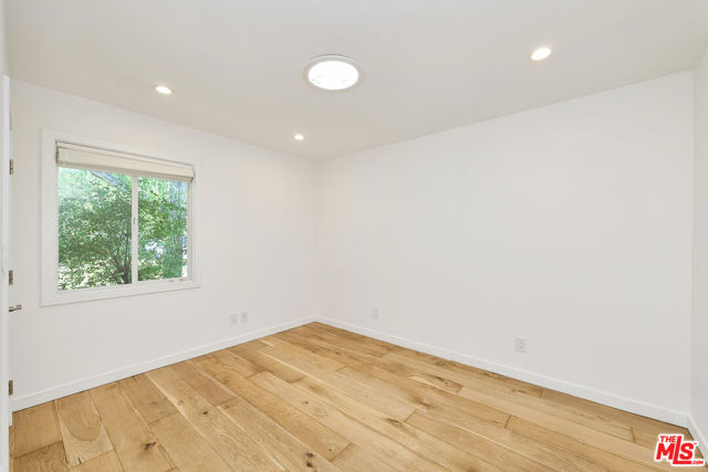 310 Beloit Avenue, Los Angeles CA: https://media.crmls.org/mediaz/d6f0363a-aa3a-4fa7-b9a6-b91bc058277e.jpg
