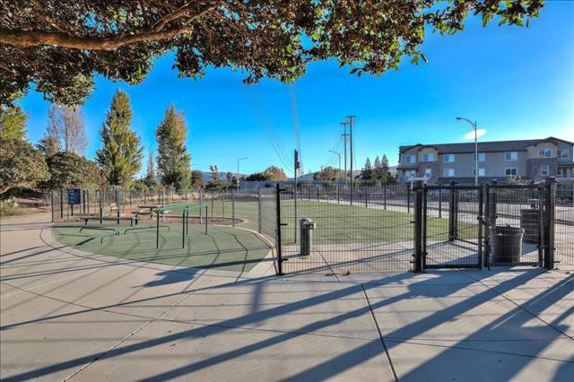 638 Willow Bend Court, San Jose CA: https://media.crmls.org/mediaz/d6f0a209-ff5d-4aaa-b64d-368289366237.jpg