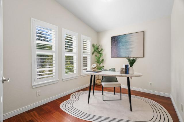 210 Creekside Village Drive, Los Gatos CA: https://media.crmls.org/mediaz/d6f105ba-7b5e-4655-ba09-3895a3370695.jpg