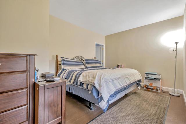 8245 Golf Links Road, Oakland CA: https://media.crmls.org/mediaz/d6f1de12-4282-4e30-9342-929c0356a257.jpg