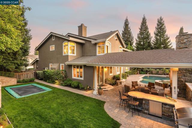 129 Alta Vista Way, Danville CA: https://media.crmls.org/mediaz/d6f26a12-6098-481a-91aa-fb82e2907c48.jpg