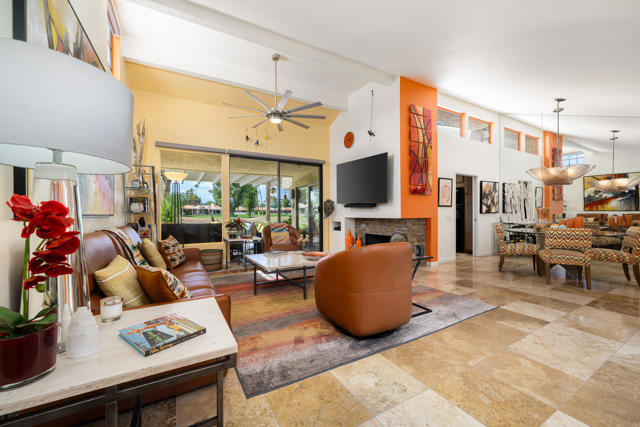 35983 Paseo Circulo E, Cathedral City CA: https://media.crmls.org/mediaz/d6f2d154-302b-4a02-ba6e-c151dae260d8.jpg