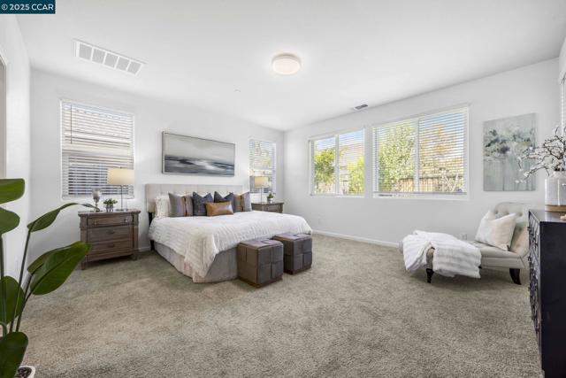 951 Dainty Avenue, Brentwood CA: https://media.crmls.org/mediaz/d6f30e6b-0343-428b-919c-3977d2f081b0.jpg