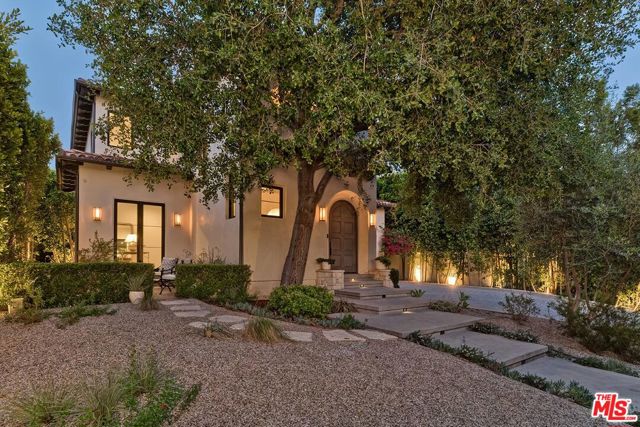 1916 N Serrano Avenue, Los Angeles CA: https://media.crmls.org/mediaz/d6f34e6e-e38b-48ad-94bc-100dea9fa070.jpg