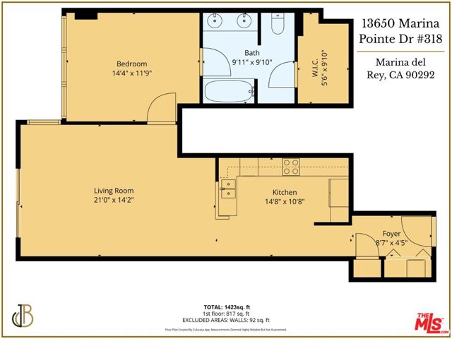 13700 Marina Pointe Drive, Marina del Rey CA: https://media.crmls.org/mediaz/d6f41e4a-79e6-47cb-8650-b3ea583a104f.jpg