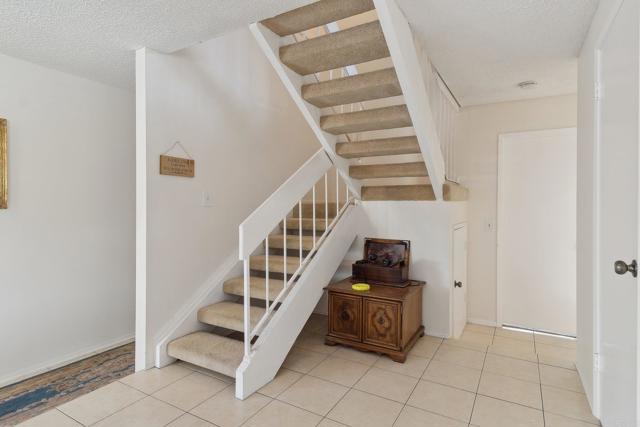 946 Carriage Drive, San Marcos CA: https://media.crmls.org/mediaz/d6f4573c-1c57-4304-b3a1-839d392022d4.jpg