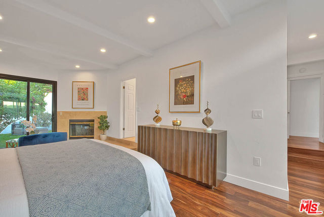 3804 Duray Place, Los Angeles CA: https://media.crmls.org/mediaz/d6f46491-257c-4bff-9c8b-c684864e01d1.jpg