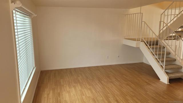 863 Del Mar Downs Rd, Solana Beach CA: https://media.crmls.org/mediaz/d6f4c79f-ce54-4dc3-ab83-2f3dac5c804a.jpg