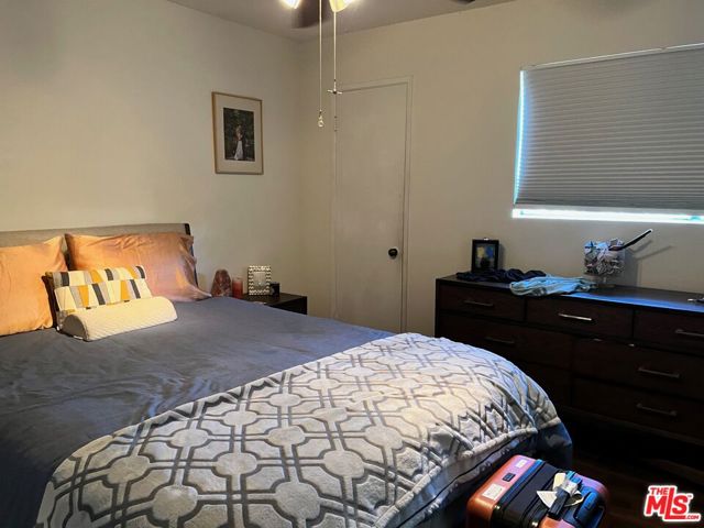 13609 Valerio Street, Van Nuys CA: https://media.crmls.org/mediaz/d6f57736-1807-476b-b80a-293e441ef748.jpg