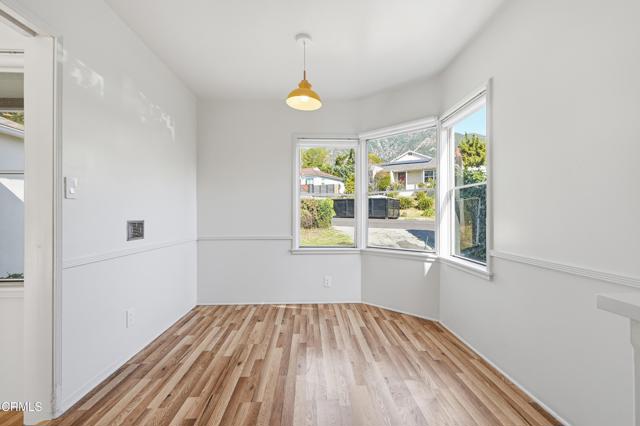 Detail Gallery Image 13 of 26 For 2938 Santa Carlotta St, La Crescenta,  CA 91214 - 2 Beds | 1 Baths