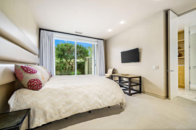 75161 Kavenish Way, Indian Wells CA: https://media.crmls.org/mediaz/d6f5ddc8-cf87-4784-bfb4-83f1b0a0989e.jpg
