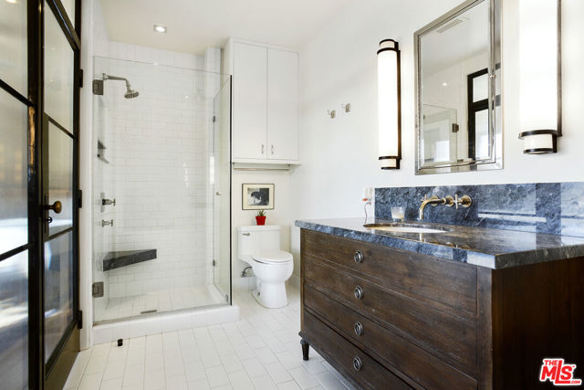 100 S Doheny Drive, Los Angeles CA: https://media.crmls.org/mediaz/d6f6e57d-59af-4548-a232-25d772c5a2cf.jpg