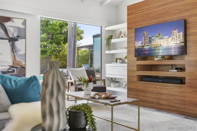 4877 Lorraine Dr, San Diego CA: https://media.crmls.org/mediaz/d6f6ee84-0bd4-4a5e-9342-312d8a93a54e.jpg