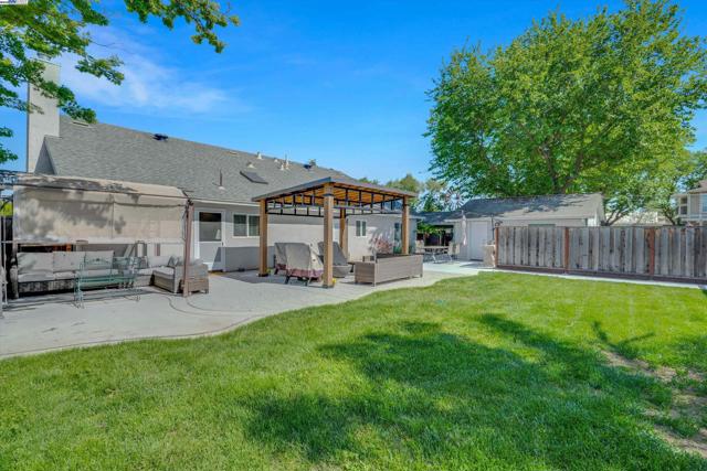 1969 Buena Vista Ave, Livermore CA: https://media.crmls.org/mediaz/d6f8223a-cf5d-4cc3-987c-5919204d164f.jpg