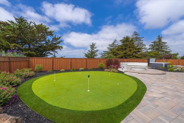 2999 Bluffs Drive, Marina CA: https://media.crmls.org/mediaz/d6f9f661-23be-4d94-96ea-b9e679250bf3.jpg