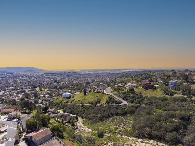 Detail Gallery Image 4 of 10 For 999 San Clemente Way, Camarillo,  CA 93010 - – Beds | – Baths