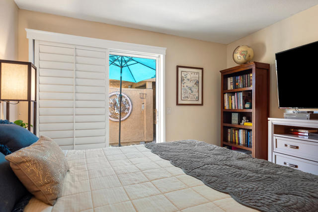 82208 Cochran Drive, Indio CA: https://media.crmls.org/mediaz/d6fa6b82-3a62-4717-abac-d31747b0b1f0.jpg
