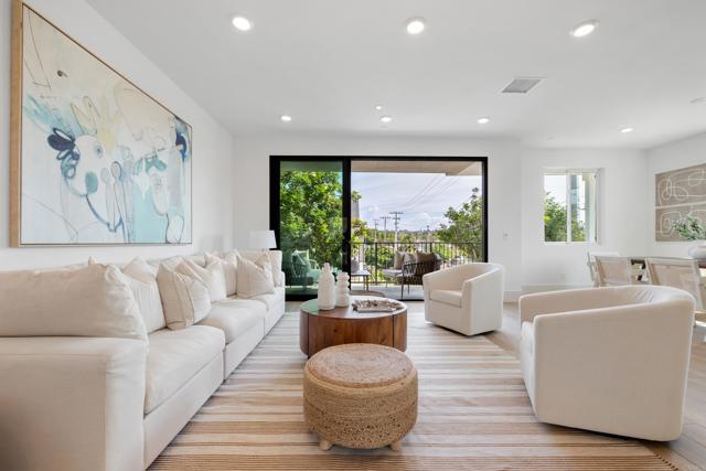 Detail Gallery Image 14 of 42 For 310 Chinquapin Ave, Carlsbad,  CA 92008 - 4 Beds | 3/1 Baths